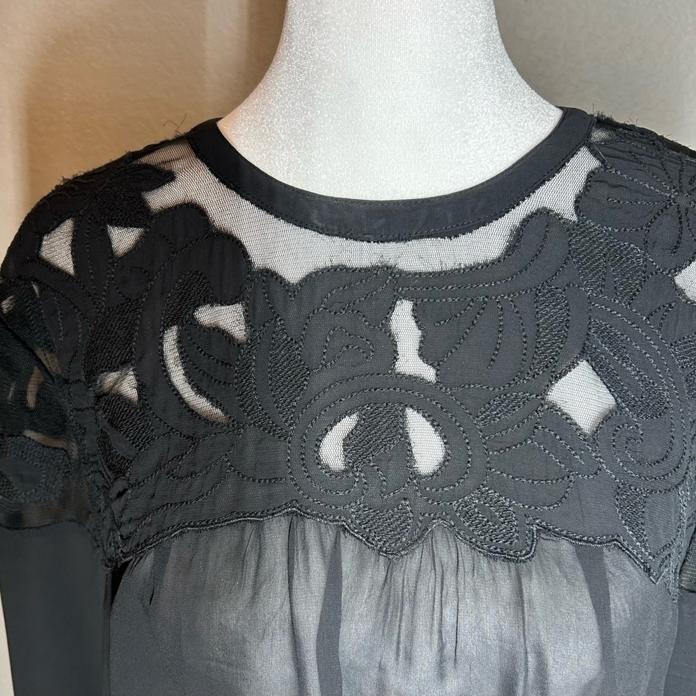 Anthropologie Vanessa Virginia SheerBlack Lace Blouse Long Sleeve Size 8 - Picture 2 of 10